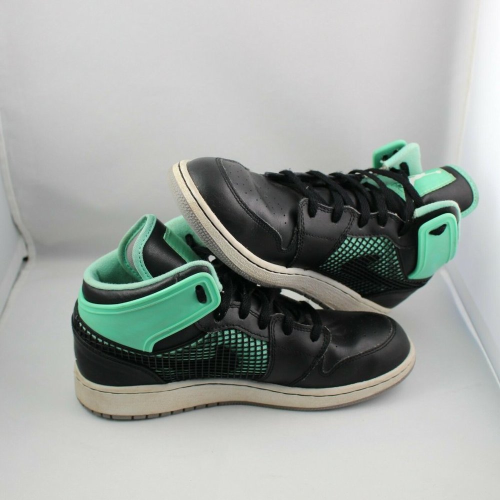 Nike Air Jordan 1 Retro 89 OG Black Mint Green Glow 599874-033 Sz 5.5Y
